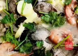 Illustration of how to make sea cucumber, shrimp and clam skin soup 9