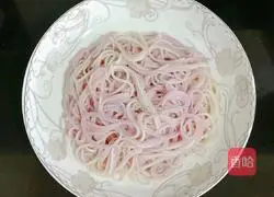 Illustration of how to make double eggplant noodles 13