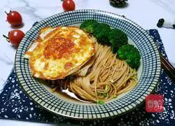 Illustration of how to make breakfast clear noodle soup 8