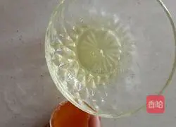 Illustration of how to make pork and green onion buns 17