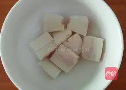 Illustration of how to make yam juice 1