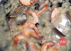 Illustration of how to make sea cucumber, shrimp and clam skin soup 7