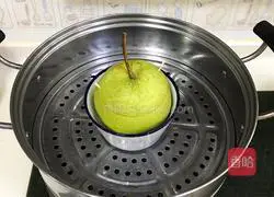 Illustration of how to make Sichuan clams and pear stewed 6