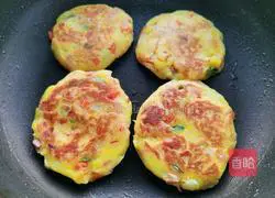 Illustration of how to make pastoral potato pancakes 11