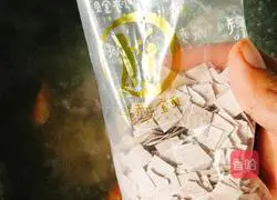 Illustration of how to make shrimp multigrain noodles 5