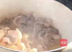 Illustration of how to make dry pot potato slices 5