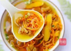 Nutritious Cordyceps Stewed Chicken Soup Illustration 12