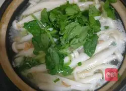 Seafood Mushroom and Tofu Soup Recipe Illustration 7