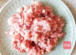 Illustration of how to make steamed pork and carrot dumplings 4