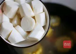 Yam Stewed Chicken Soup Illustration 9