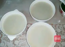 Illustration of how to make three-color pig skin jelly 8