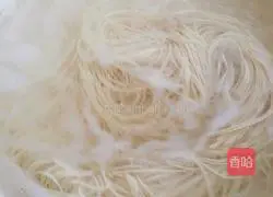 Illustration of how to make noodles 2