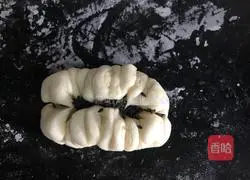 Illustration of how to make shell steamed buns 13