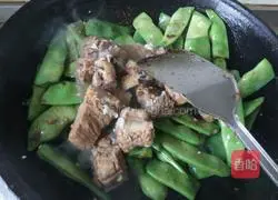 Illustration of how to make braised beans and noodles 4