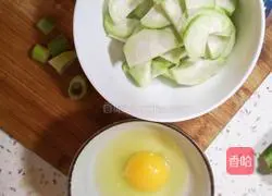 Illustration of how to make loofah and egg noodles 2