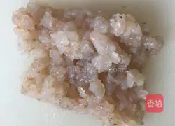 Illustration of how to make cabbage, pork and shrimp dumplings 2