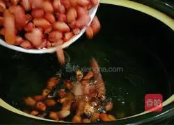 Illustration of how to make celery and peanuts 3