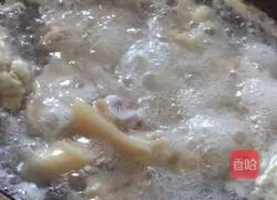 Soybean and pig trotter soup recipe 1