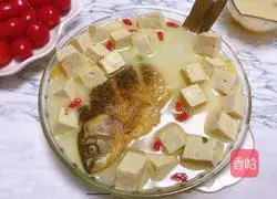 [The most powerful calcium supplement soup in autumn 】Milk white crucian carp tofu soup recipe illustration 7