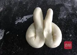 Illustration of how to make Little White Rabbit Steamed Buns 10