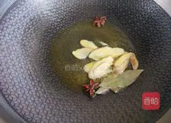 Soybean paste Illustration of braised chicken 4