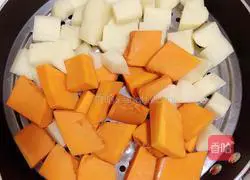 Cream pumpkin and shrimp soup recipe 6