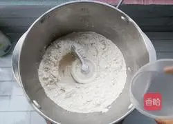 Illustration of how to make pork and beans stuffed buns 5