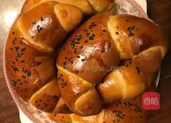 Illustration of how to make croissants 15