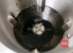 Illustration of how to make black bean, black sesame, oatmeal and rice cereal 3