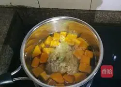 Illustration of how to make minced meat and pumpkin soup 5