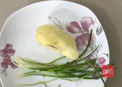 Illustration of how to make yellow-bone fish dumplings 2