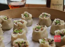 Illustration of how to make crispy meat-filled shrimp siomai 13