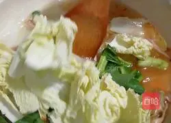 Illustration of how to make vegetable soup 7