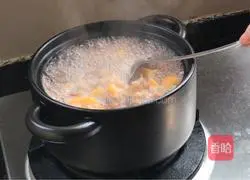 Papaya and Tremella Soup Illustration 8