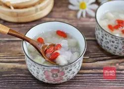 Illustration of how to make Tremella and Snow Pear Soup 8