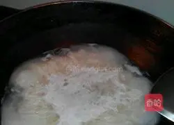 Illustration of how to make scallion noodles 1