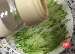 Illustration of how to make sweet and sour radish shreds 4