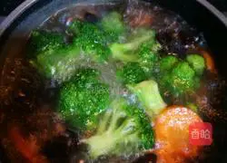 Illustration of how to make sesame sauce with mixed vegetables 1