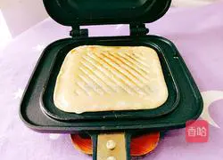 Honey Milk Pancake Recipe Illustration 8