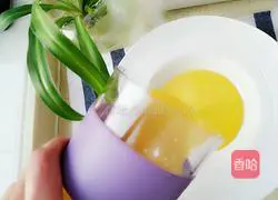 Milk pumpkin soup #New Year's Eve dinner dessert recipe illustration 5