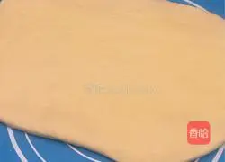 Illustration of how to make bacon, chive and shredded buns 8