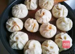 Illustration of how to make white radish and pork fried buns 13