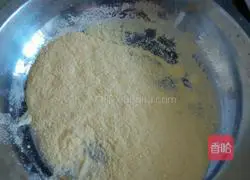 Illustration of how to make pan-fried yellow croaker 4