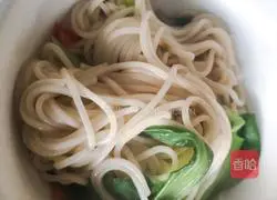 Illustration of how to cook tomato and egg noodles 9