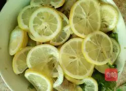 Lemon spicy and sour chicken feet recipe 12