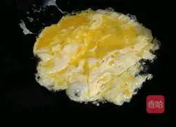 Illustration of how to make scrambled eggs with cherry tomatoes 2