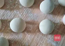 Illustration of Yantai Yanmian Steamed Buns 8