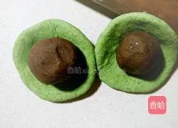 Illustration of how to make fresh bean paste buns 12