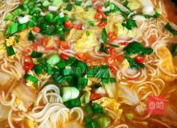 Illustration of how to make tomato and egg noodles 4