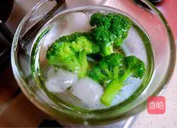 Qingdao#Purple Cabbage and Broccoli Mixed Salad Illustration of how to make #夜夜饭#1